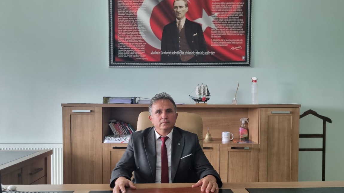 OKUL MÜDÜRÜRMÜZ MUSTAFA KAYADAN YENİ EĞİTİM ÖĞRETİM YILINA İLİŞKİN MESAJ VAR